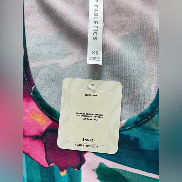 Fabletics women NWT ecosatin tulips sleeping top size XS - Picture 3 of 8
